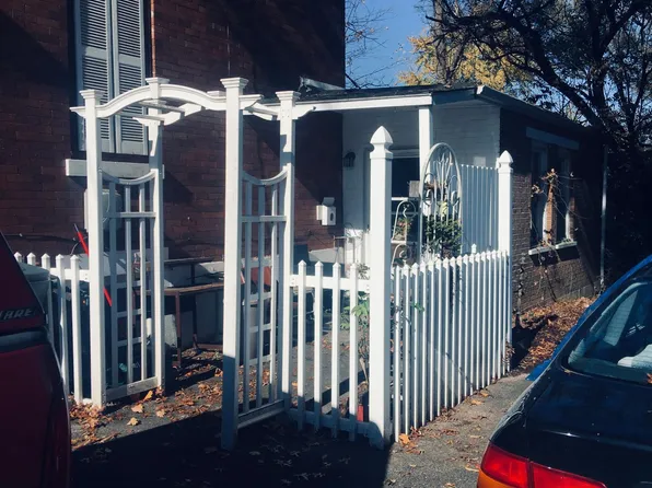 3747 1/2 Paxton Rd, Cincinnati, OH 45209