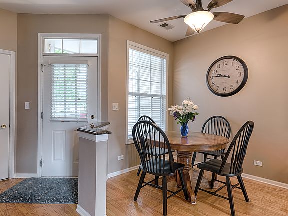 4th image of 968 Sheridan Cir