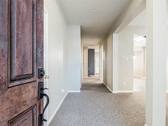 3rd image of 16830 Shoal Park Dr