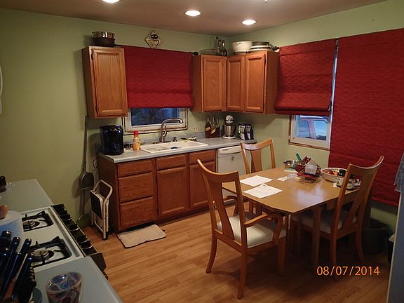 4th image of 3817 N Williams St