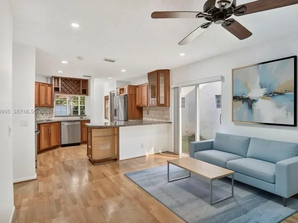 1485 Seabay Rd, Weston, FL 33326