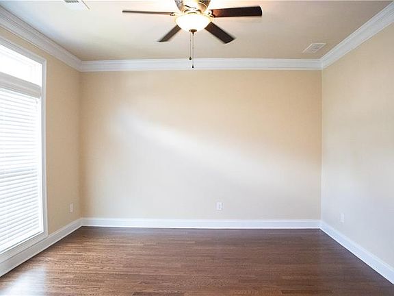 5th image of 1958 Wisteria Park Ln