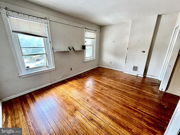 3rd image of 822 E Chelten Ave Floor 2