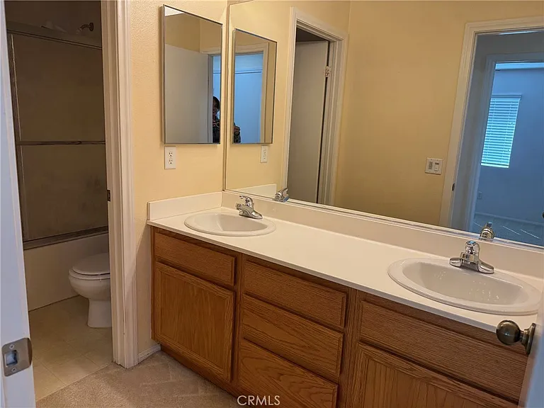 32585 Winterberry Ln — Photo 12