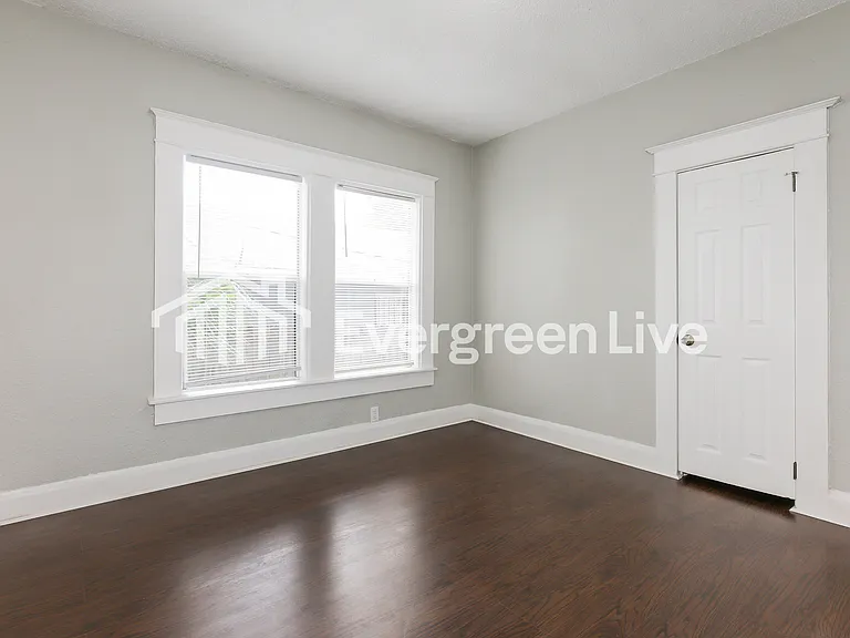 3505 E 11th Ave — Photo 11