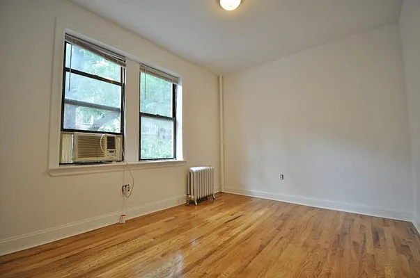 Rented by Michael Apfelbaum, LREB | media 3