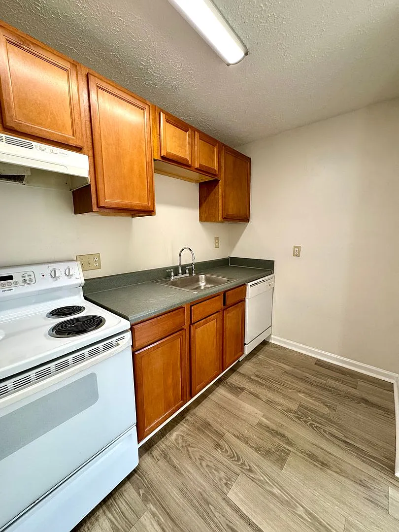 410 Union - James River Commons — Photo 4