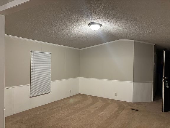 3rd image of 210 Charolais Dr