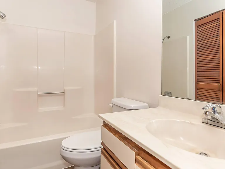 9741 Grand Ave S — Photo 30