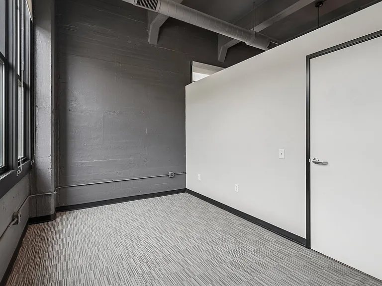 65-web-or-mls-1627 Penn Ave Unit 504-S2409-022