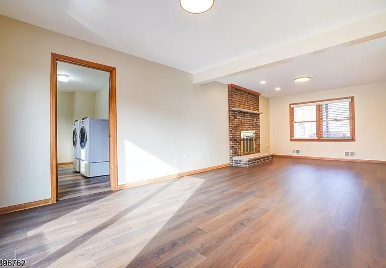 11 Lenox St — Photo 15