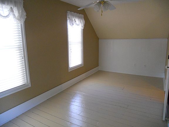 5th image of 517 3rd Ave