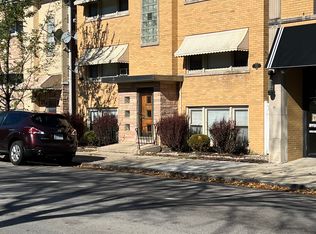 5816 W Montrose Ave #GE, Chicago, IL 60634