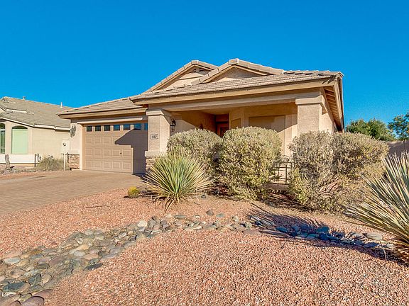 3rd image of 1382 E Prickly Pear Dr