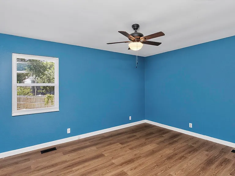 3153 Towne Village Rd — Photo 17