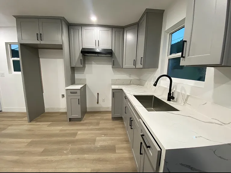 2900 E Hullett St — Photo 16