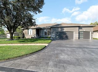 1755 E Tiara Pines St, Derby, KS 67037