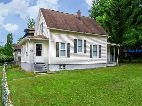 1447 Wabash Ct NE, Canton, OH 44705