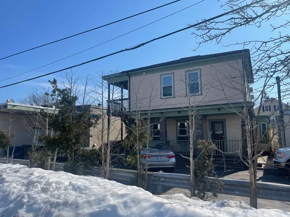 585 Main St Unit 2B, East Greenwich, RI 02818