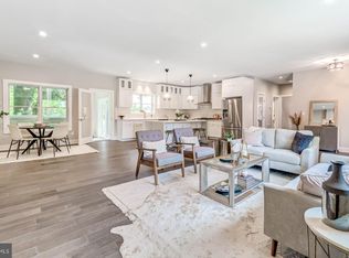 4031 Nelly Custis Dr, Arlington, VA 22207