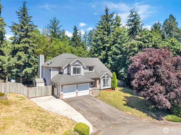 2052 NE Marina Vista Court, Poulsbo, WA 98370