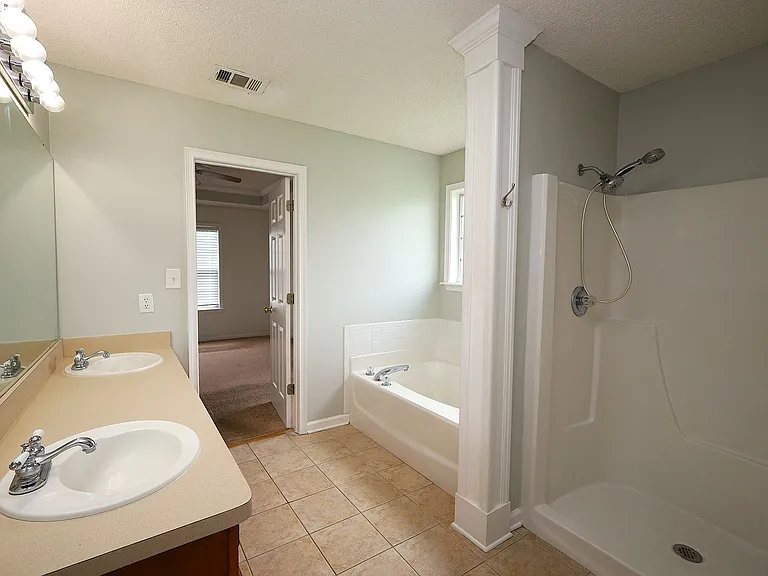 3880 Trotters Ridge Cir — Photo 9