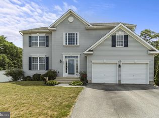 8001 Safe Harbor Ct, Glen Burnie, MD 21060