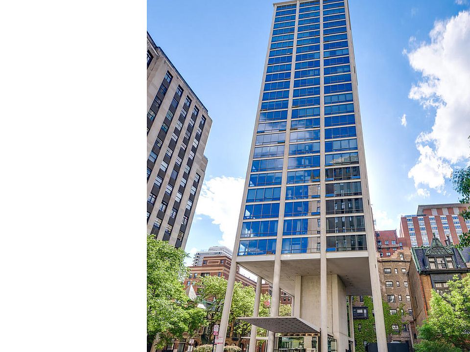 1st image of 1300 N Astor St Unit 10D