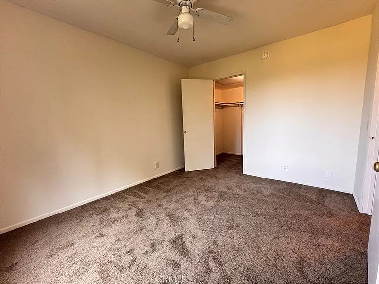630 Bridgeport Cir #8 — Photo 11