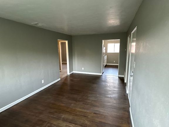 4th image of 1054 Forest Ct APT 17