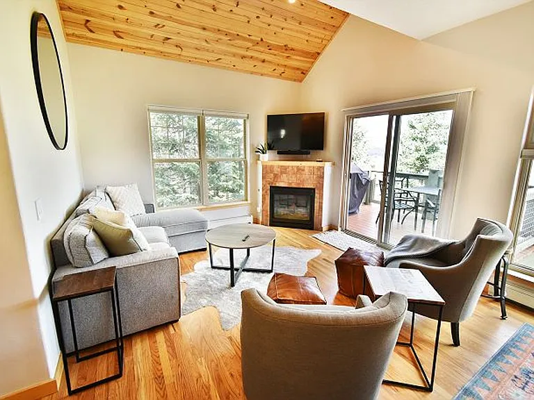 734 E Anemone Trl — Photo 10