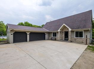 S93W31160 County Rd, Mukwonago, WI 53149