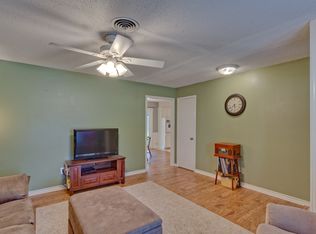 5616 NW 58th Ter, Warr Acres, OK 73122