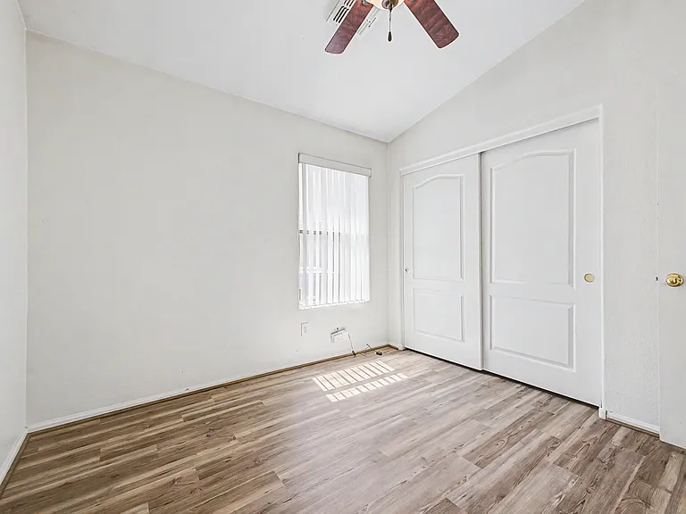 4649 E Augusta Ave — Photo 17