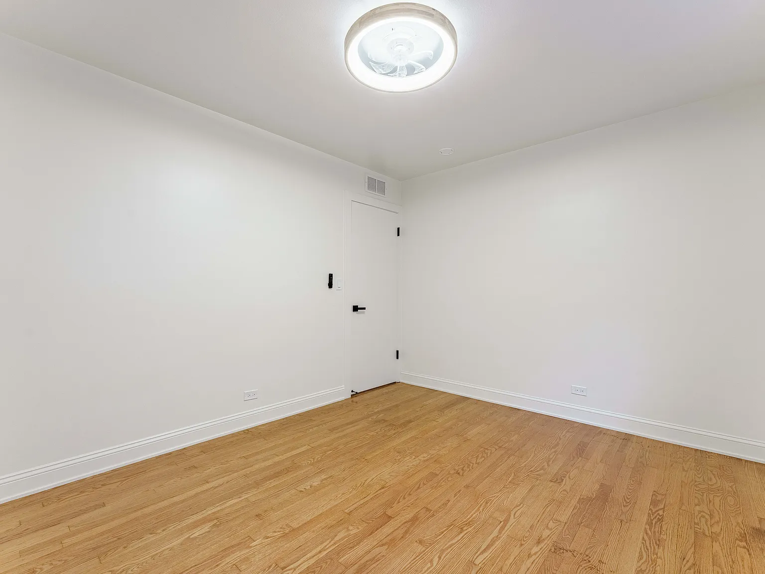 3 bed, $2,680 — Photo 4