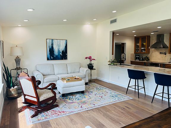 3rd image of 151 Trelawney St