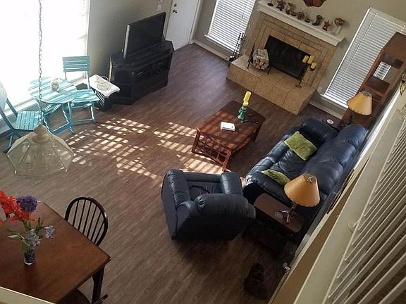 5th image of 403 Crowe Dr