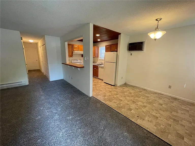 1316 S Fountain St #1 — Photo 16