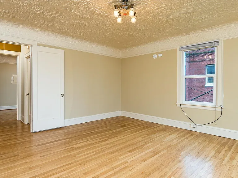 Westover Apartments — Photo 6