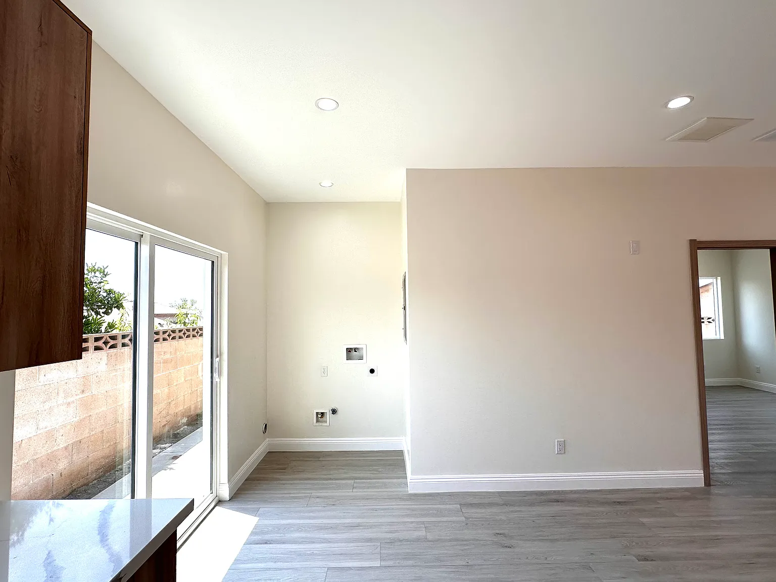 3 bed, 1200 sqft, $3,200 — Photo 4
