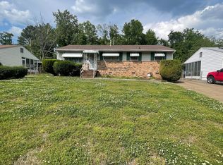 417 Round Top Ave, Petersburg, VA 23803