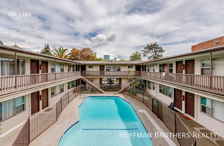 1st image of 1033 S Westlake Ave #15A