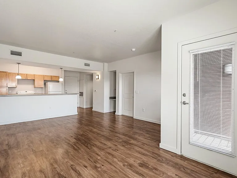 Clay Street Residences — Photo 19