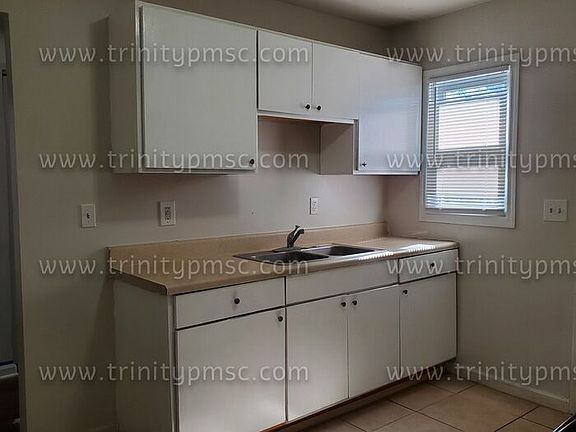 4th image of 1103 Hampton Avenue Ext #1101-C