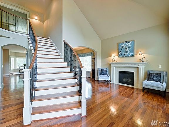 2nd image of 8959 Windham Ct NE