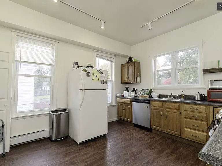 15 Alder Ave #1 — Photo 3