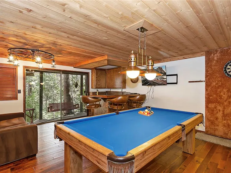 353 Mittry Ln — Photo 10