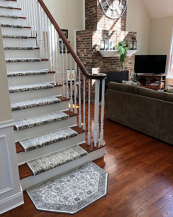 2nd image of 57 Wake Robin Ln