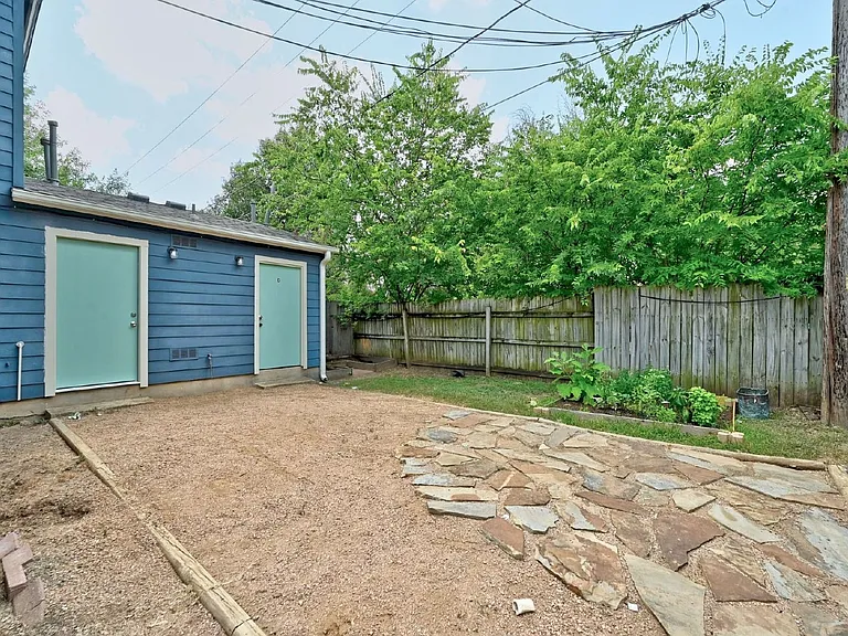 2617 Ektom Dr #B — Photo 18