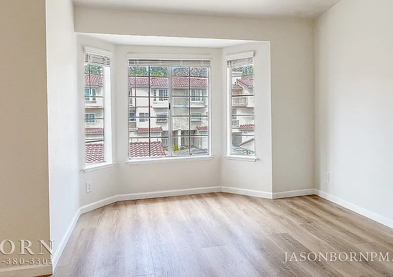5782 Oak Bank Trl — Photo 16